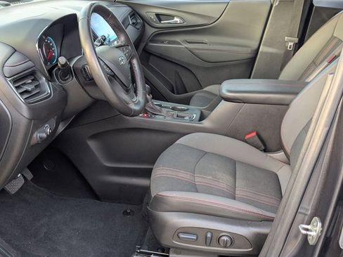 Used 2022 Chevrolet Equinox RS w/ Infotainment Package image 15