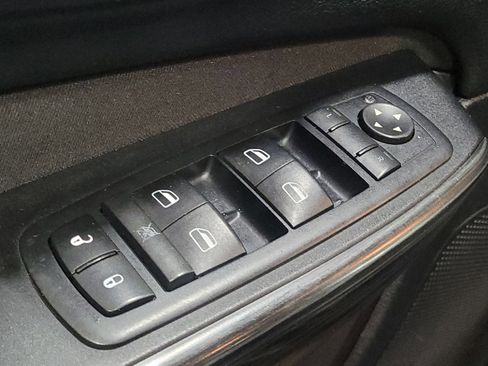 Used 2016 Jeep Cherokee Latitude w/ Comfort/Convenience Group image 27