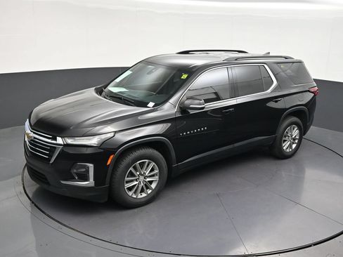Used 2023 Chevrolet Traverse LT FWD image 14