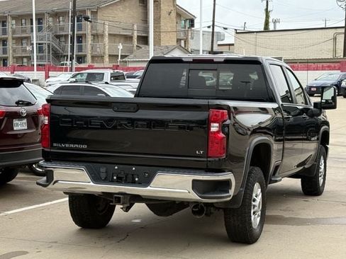 Used 2022 Chevrolet Silverado 2500 LT w/ Convenience Package AWD/4WD image 4