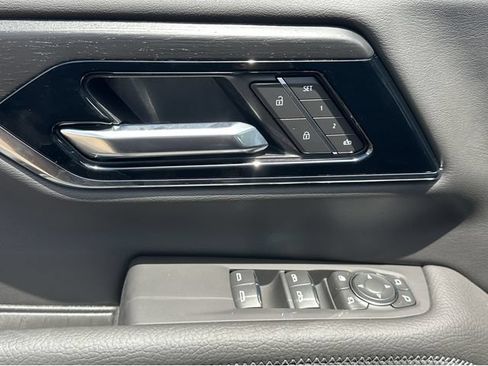 New 2026 GMC Yukon XL Denali w/ Advanced Technology Package AWD/4WD image 36