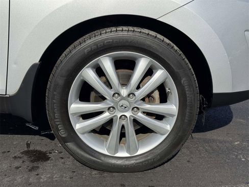 Used 2011 Hyundai Tucson Limited w/ Premium Pkg 3 image 26