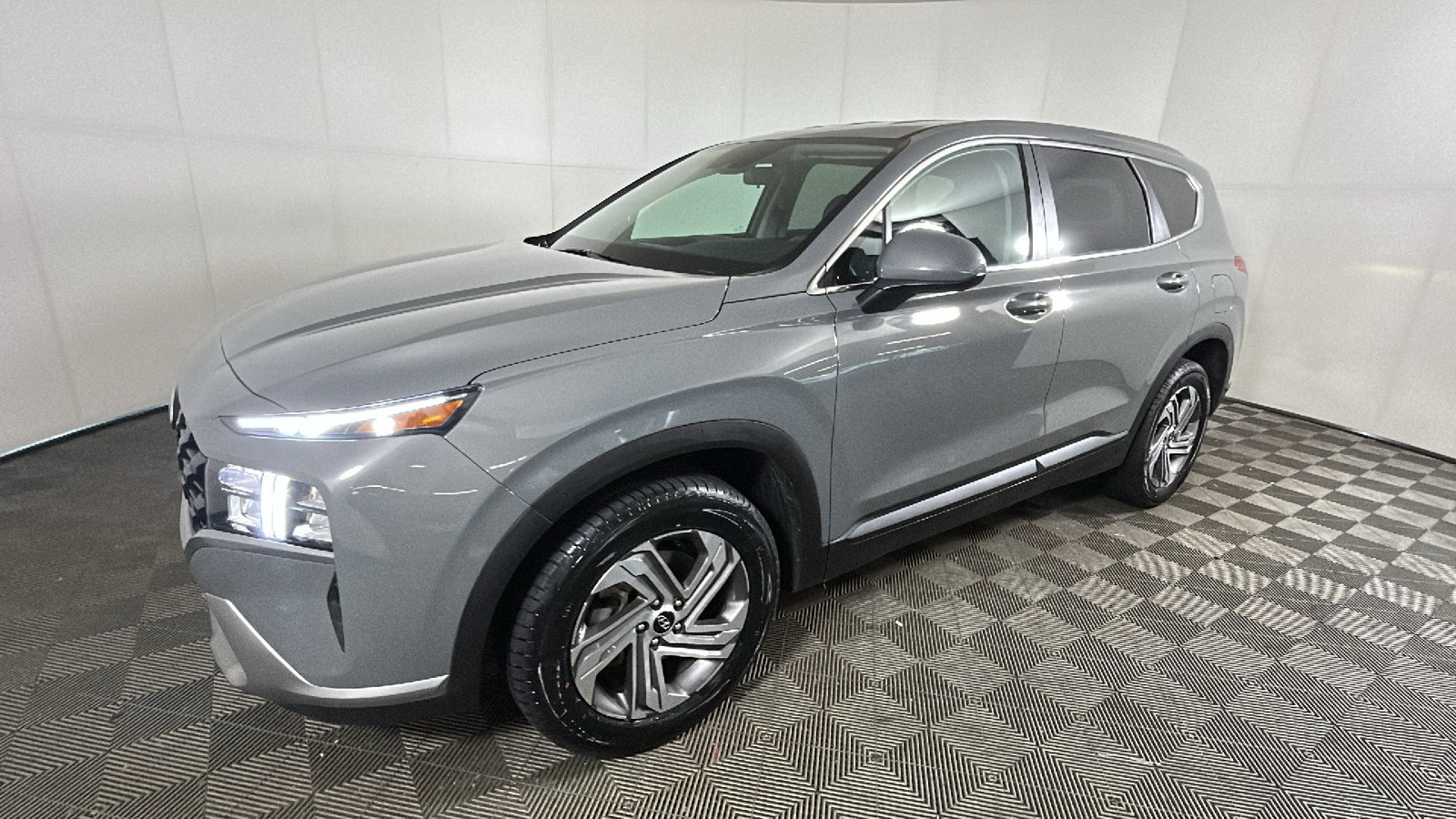 Certified 2023 Hyundai Santa Fe SE FWD image 8