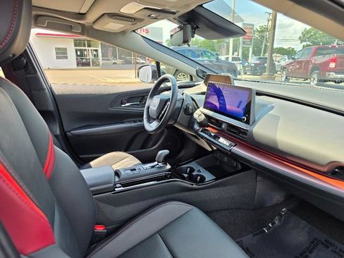 Used 2024 Toyota Prius Prime Premium w/ Advanced Technology Package FWD image 11