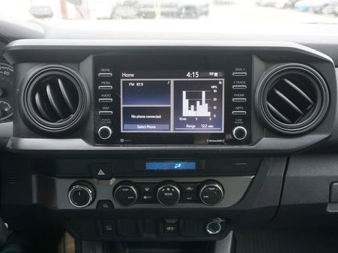 Used 2021 Toyota Tacoma SR AWD/4WD image 7