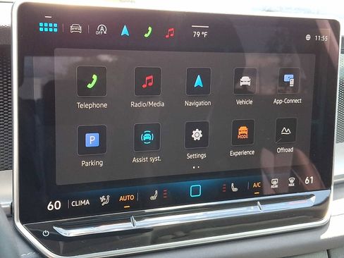 Used 2025 Volkswagen Tiguan SE w/ Panoramic Sunroof Package AWD/4WD image 15