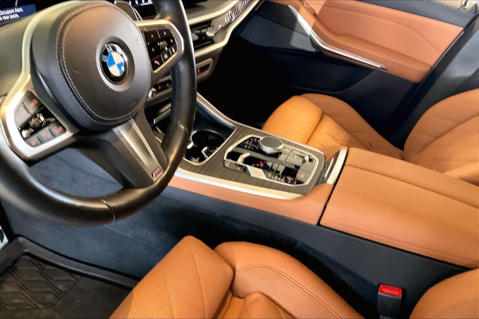 Used 2024 BMW X7 xDrive40i w/ M Sport Package AWD/4WD image 15