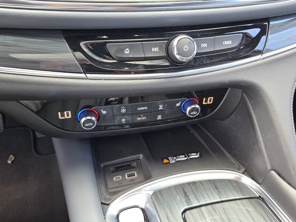 Certified 2023 Buick Enclave Essence w/ Experience Buick Package FWD image 20