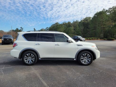 Used 2019 Nissan Armada SL w/ Premium Package image 7