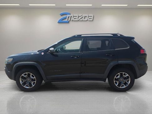 Used 2019 Jeep Cherokee Trailhawk w/ Cold Weather Group image 2