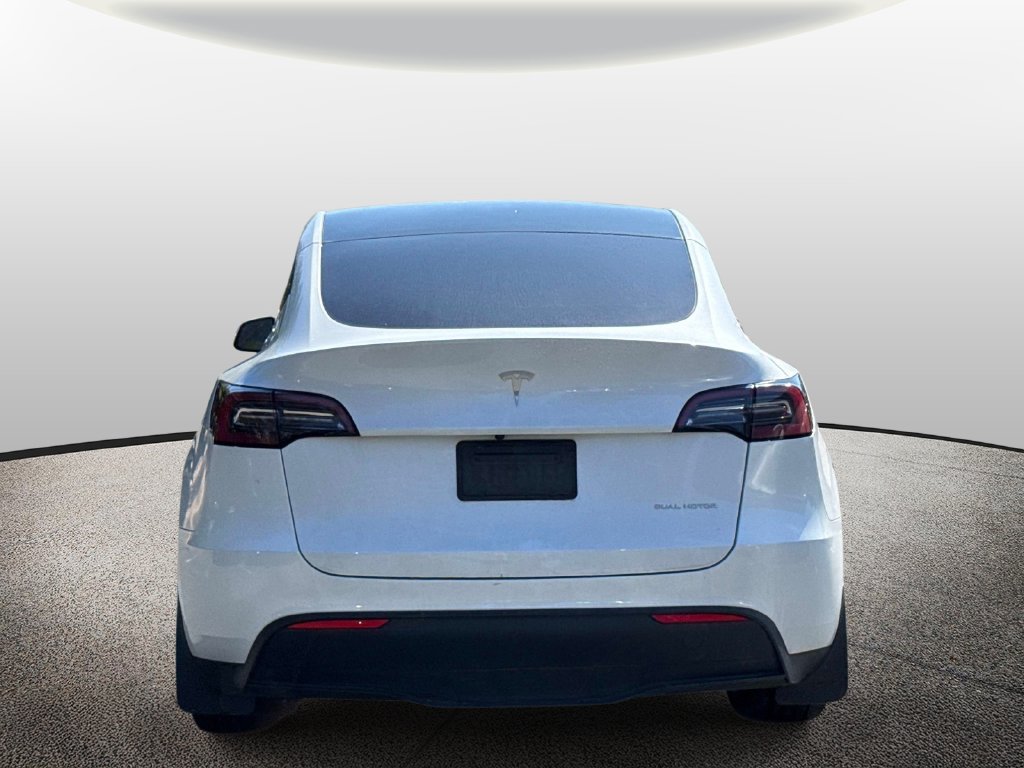Used 2023 Tesla Model Y Long Range AWD/4WD image 3