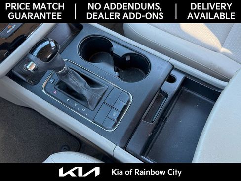 Used 2016 Kia Sedona L image 26