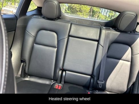 Used 2021 Tesla Model Y Long Range AWD/4WD image 23