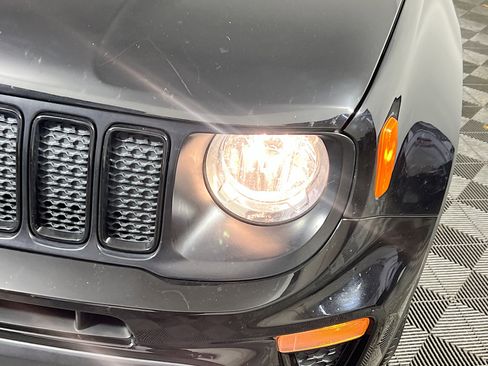 Used 2020 Jeep Renegade Altitude image 11