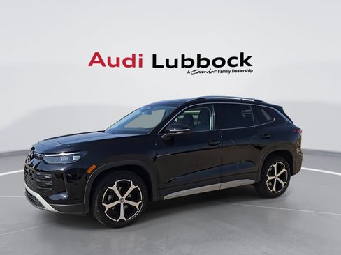 Used 2025 Volkswagen Tiguan SE FWD image 5