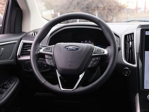Certified 2024 Ford Edge SEL image 22