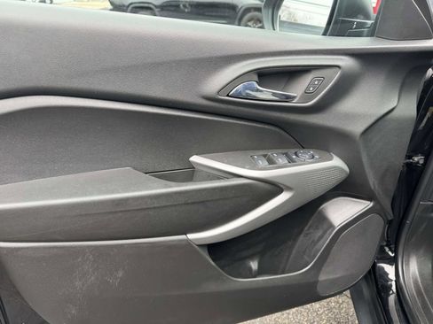 Used 2024 Chevrolet Trax LS FWD image 16