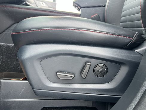 Used 2025 Ford Explorer ST-Line w/ Premium Package image 16