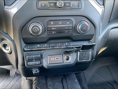 Used 2024 Chevrolet Silverado 1500 Custom AWD/4WD image 17
