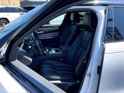 Certified 2022 Land Rover Range Rover Velar R-Dynamic S AWD/4WD image 8