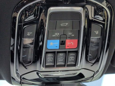 New 2026 Jeep Grand Wagoneer Summit w/ Premium Group III AWD/4WD image 19