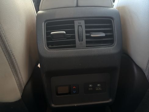 Used 2021 Nissan Rogue SL image 15