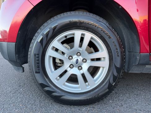 Used 2007 Ford Edge SE image 26