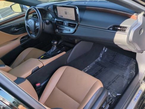 Used 2024 Lexus ES 300h w/ Premium Package FWD image 34