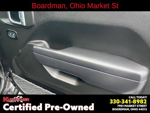 Used 2024 Jeep Gladiator Mojave AWD/4WD image 22