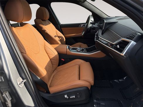 Certified 2024 BMW X5 xDrive40i w/ Parking Assistance Package image 15