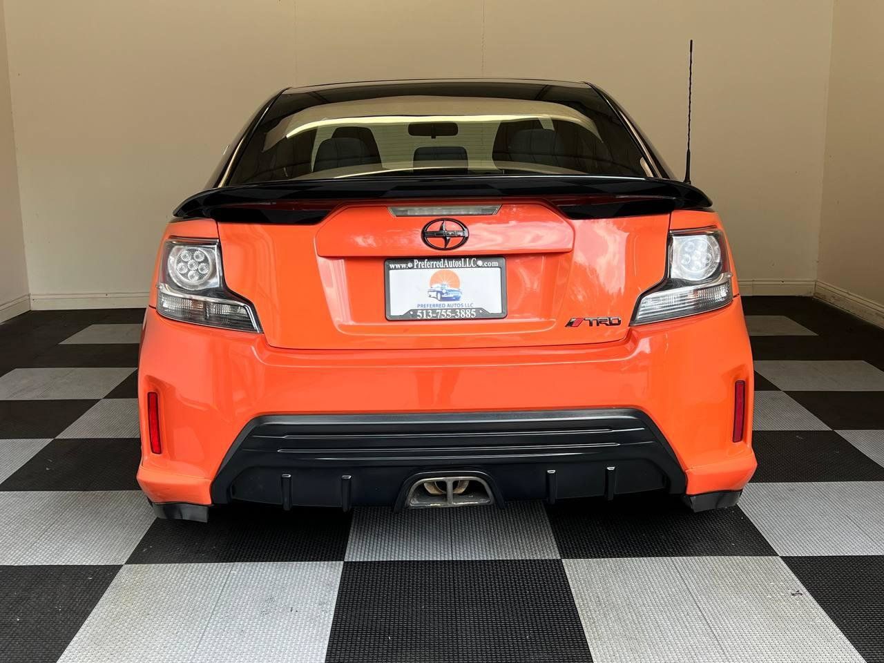 Used 2015 Scion tC FWD image 5