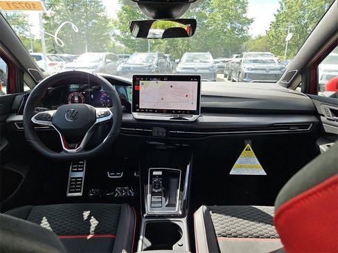 New 2025 Volkswagen GTI SE image 4