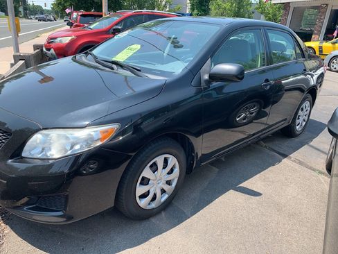 Used 2010 Toyota Corolla LE FWD image 7