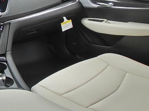 New 2025 Cadillac XT5 Sportv w/ LPO, Floor Liner Package image 14
