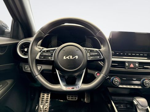 Used 2023 Kia Forte GT-Line w/ GT-Line Premium Package image 12