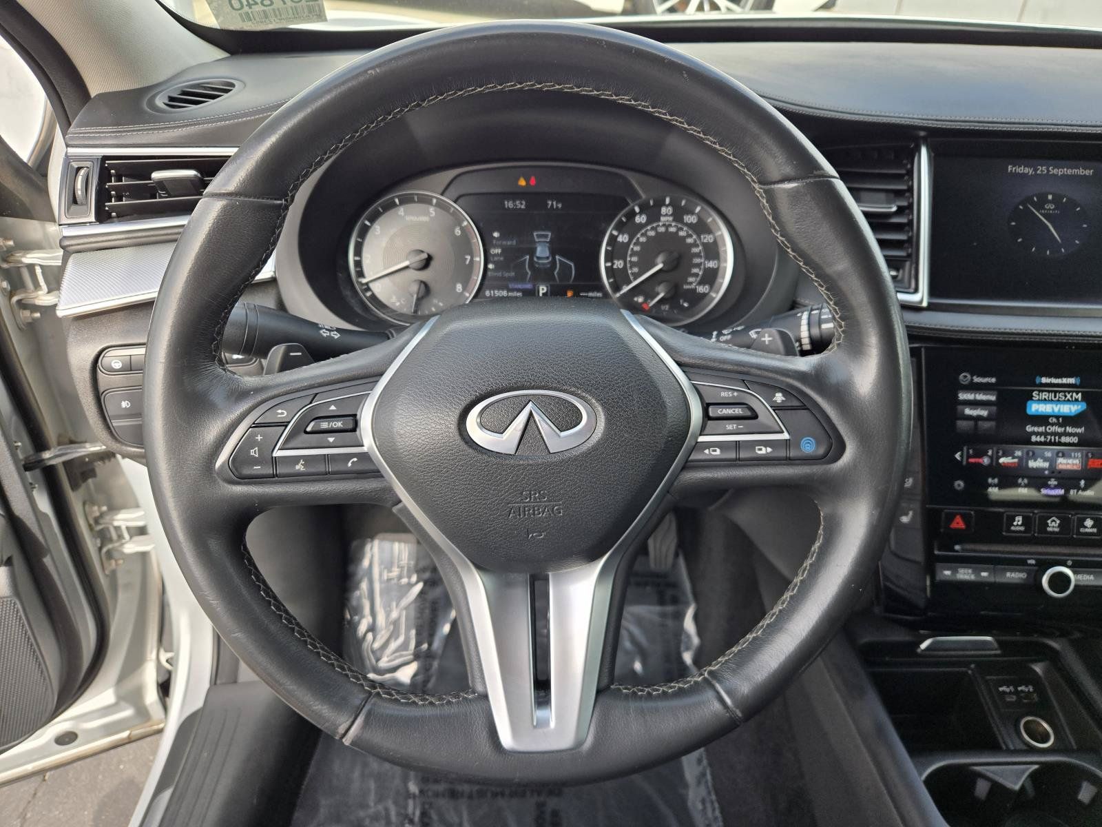 Used 2021 INFINITI QX50 Luxe FWD image 17