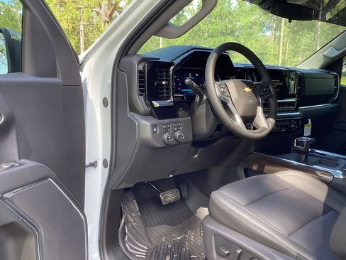 New 2026 Chevrolet Silverado 1500 LT AWD/4WD image 13