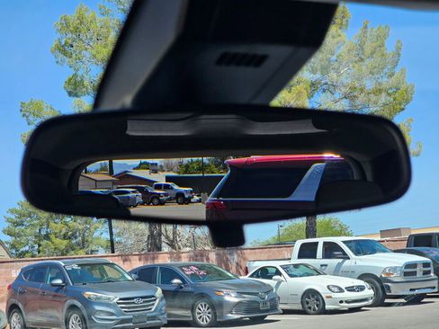 Used 2021 Chevrolet Equinox LS w/ LS Convenience Package FWD image 20