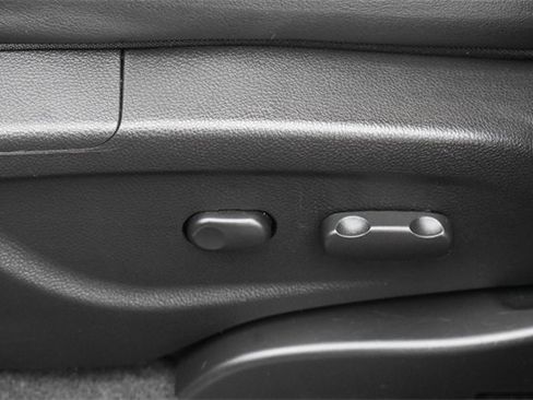 Used 2017 Chevrolet Trax LT w/ LT Convenience Package image 20