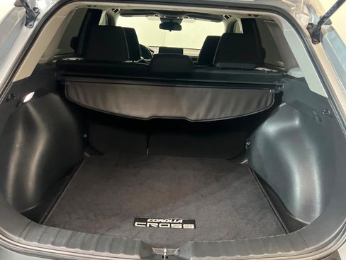 Used 2023 Toyota Corolla Cross LE w/ Moonroof Package FWD image 23