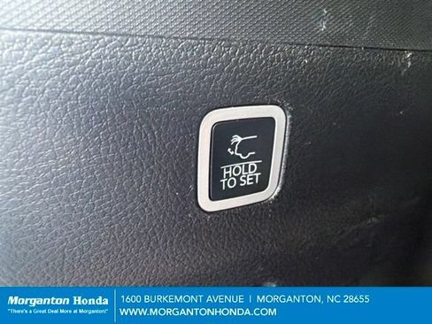 Used 2024 Jeep Wagoneer L Series II w/ Flexible Seating Group AWD/4WD image 34