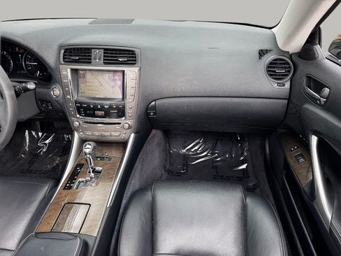 Used 2010 Lexus IS 250C RWD image 21