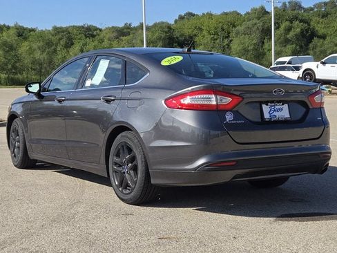 Used 2016 Ford Fusion SE FWD image 13