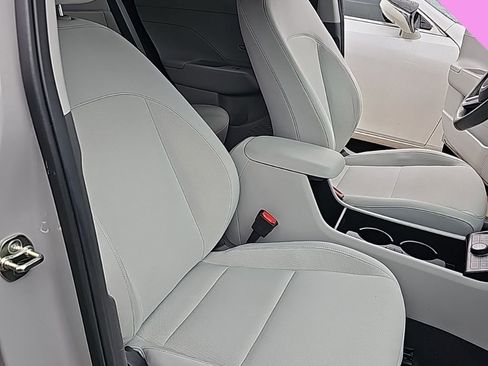 Certified 2024 Hyundai Kona SEL w/ Convenience Package image 14