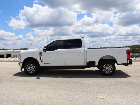 Certified 2023 Ford F250 Lariat image 5