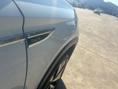 Used 2023 Volkswagen Taos SE image 30