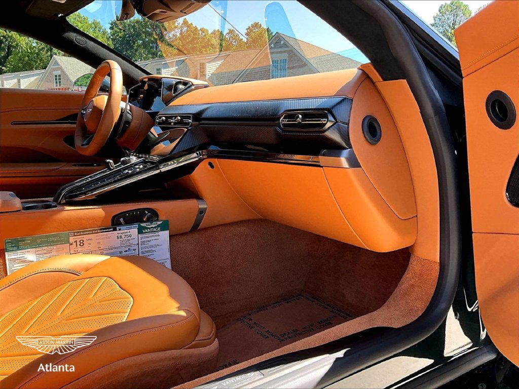Used 2026 Aston Martin V8 Vantage S RWD image 14