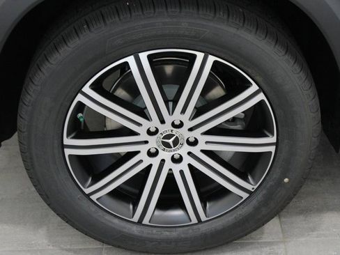 New 2025 Mercedes-Benz GLE 450 4MATIC image 3