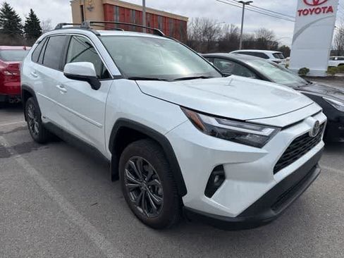 Used 2025 Toyota RAV4 XLE Premium w/ Weather Package image 2