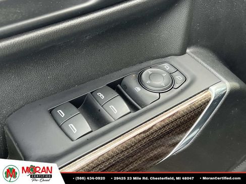 Used 2019 Chevrolet Silverado 1500 LT AWD/4WD image 16
